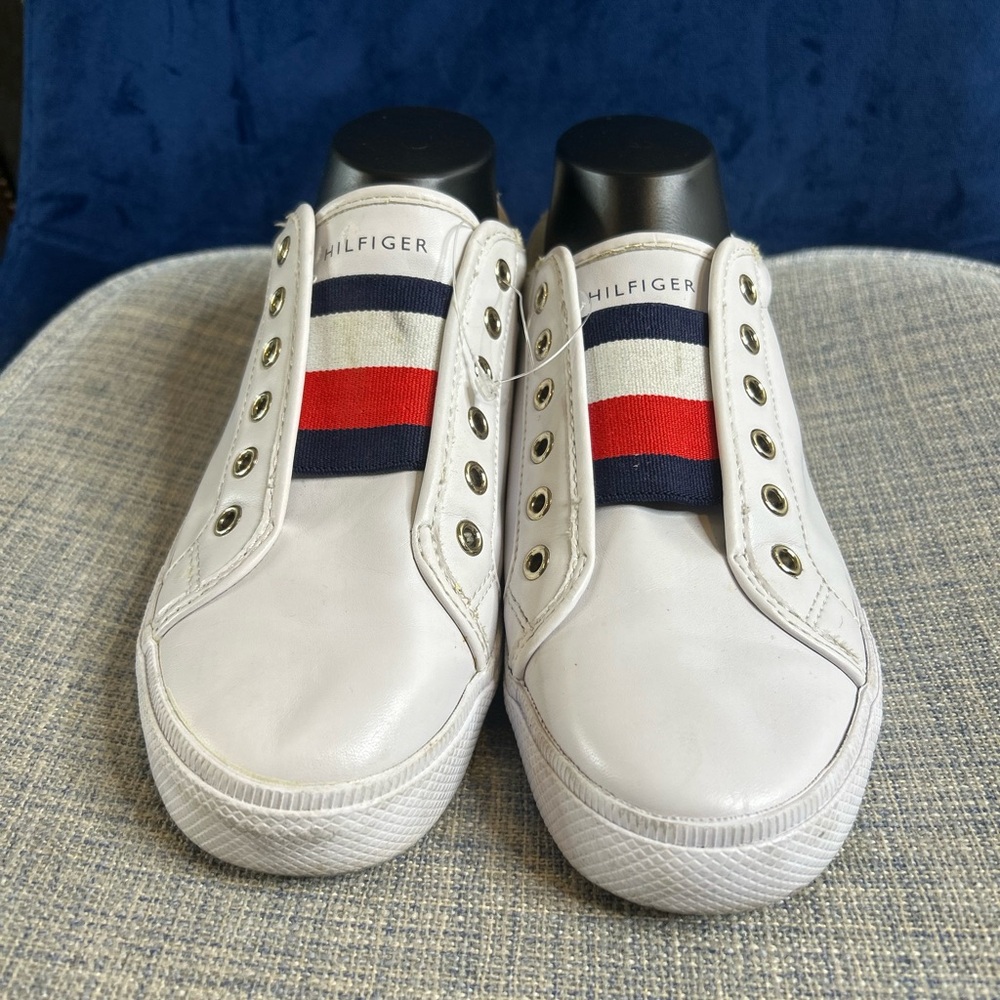 Tommy Hilfiger Kids White Sneakers with Stripe - Picture 3 of 9
